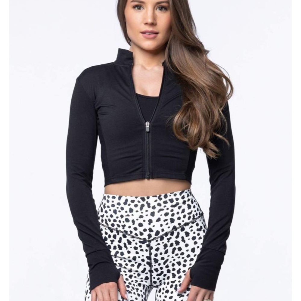 Balance Athletics Elevate Cropped Zip: Dire Wolf